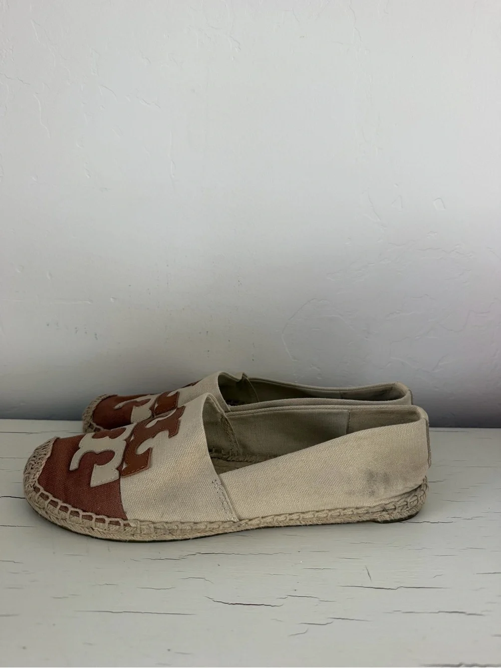 Tory Burch Double T Logo Canvas Espadrille Flats Brown Cream Size 9